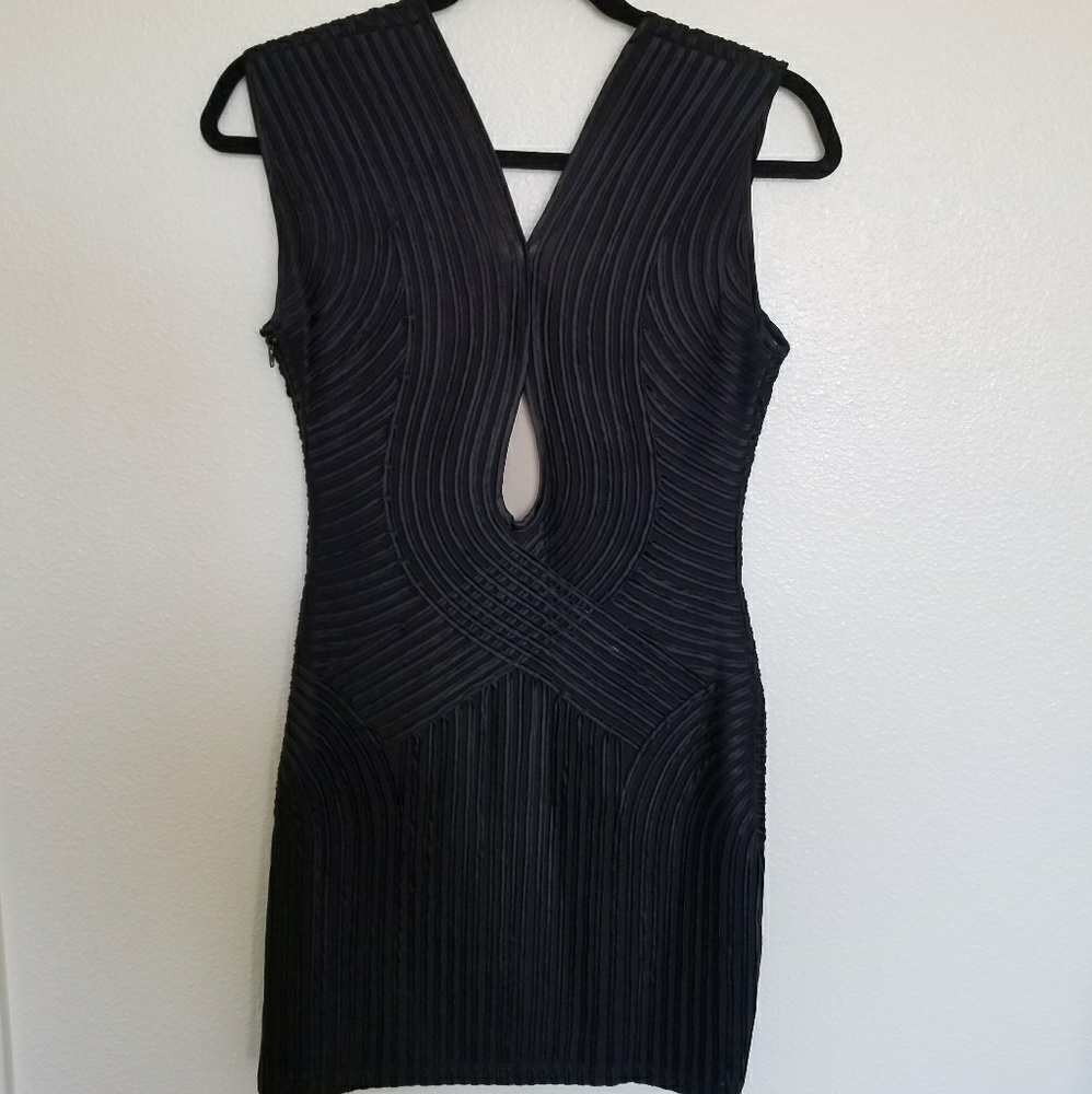 LBD - Picture 2 of 3